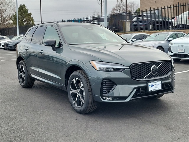 New 2026 Volvo XC60 B5 Core SUV