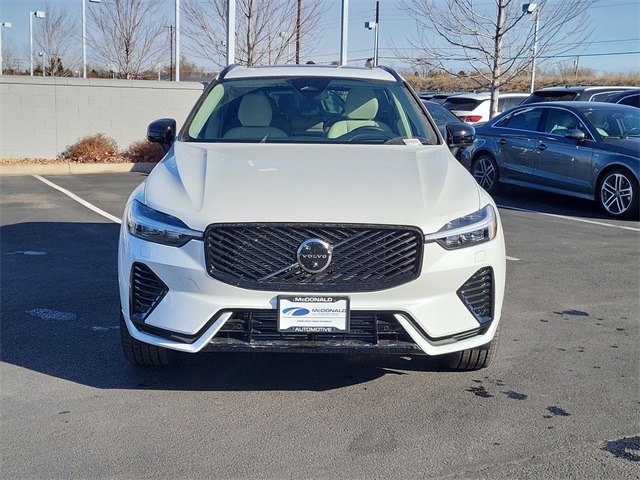 New 2026 Volvo XC60 plug-in hybrid T8 Ultra SUV
