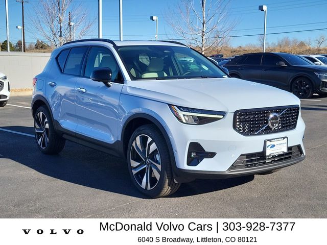 New 2026 Volvo XC40 B5 Plus SUV