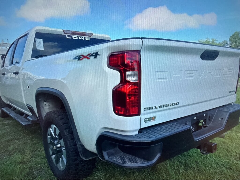 Used 2022 Chevrolet Silverado 2500 HD Custom Truck