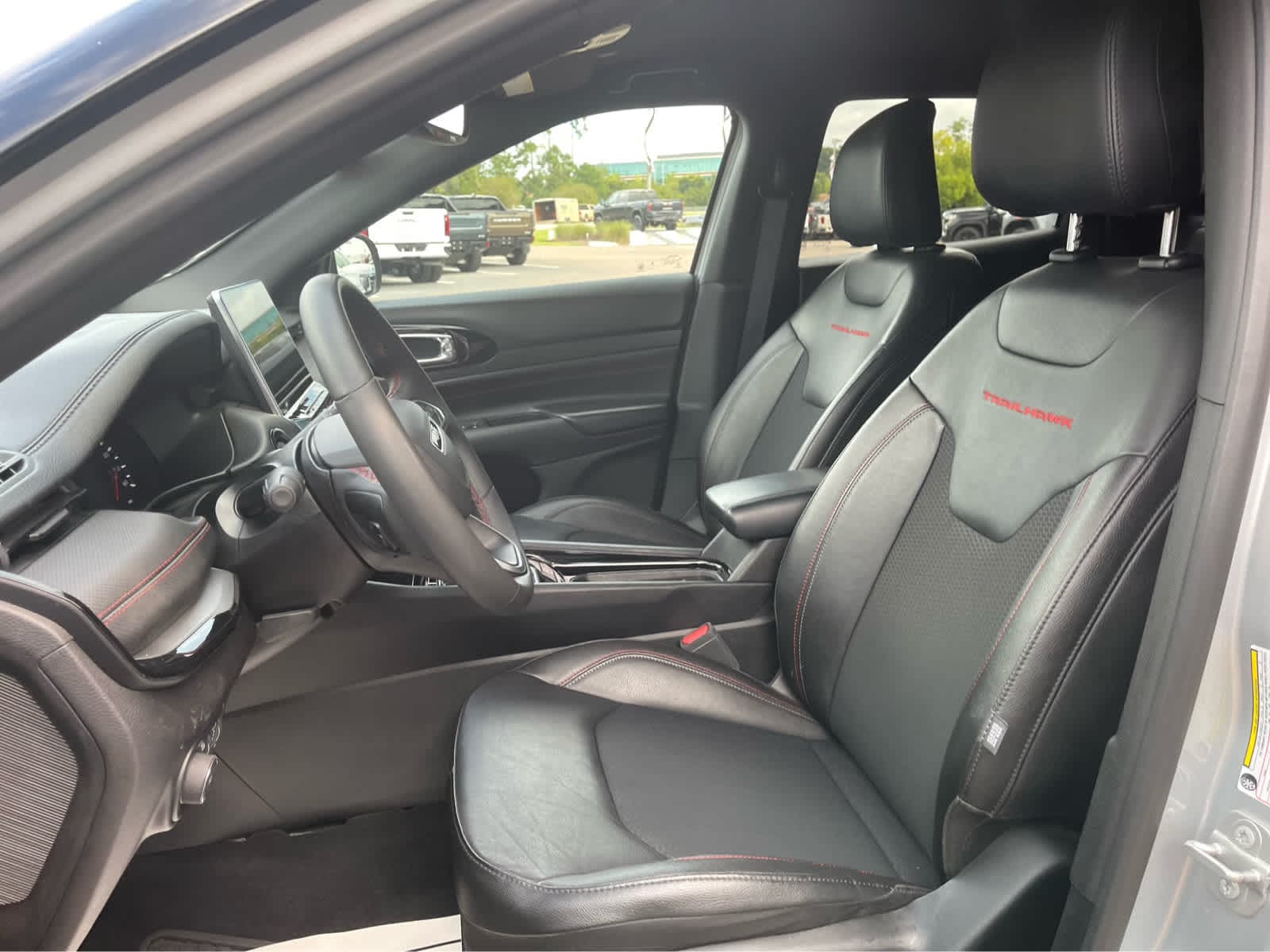 2025 Jeep Compass Trailhawk - Photo 12