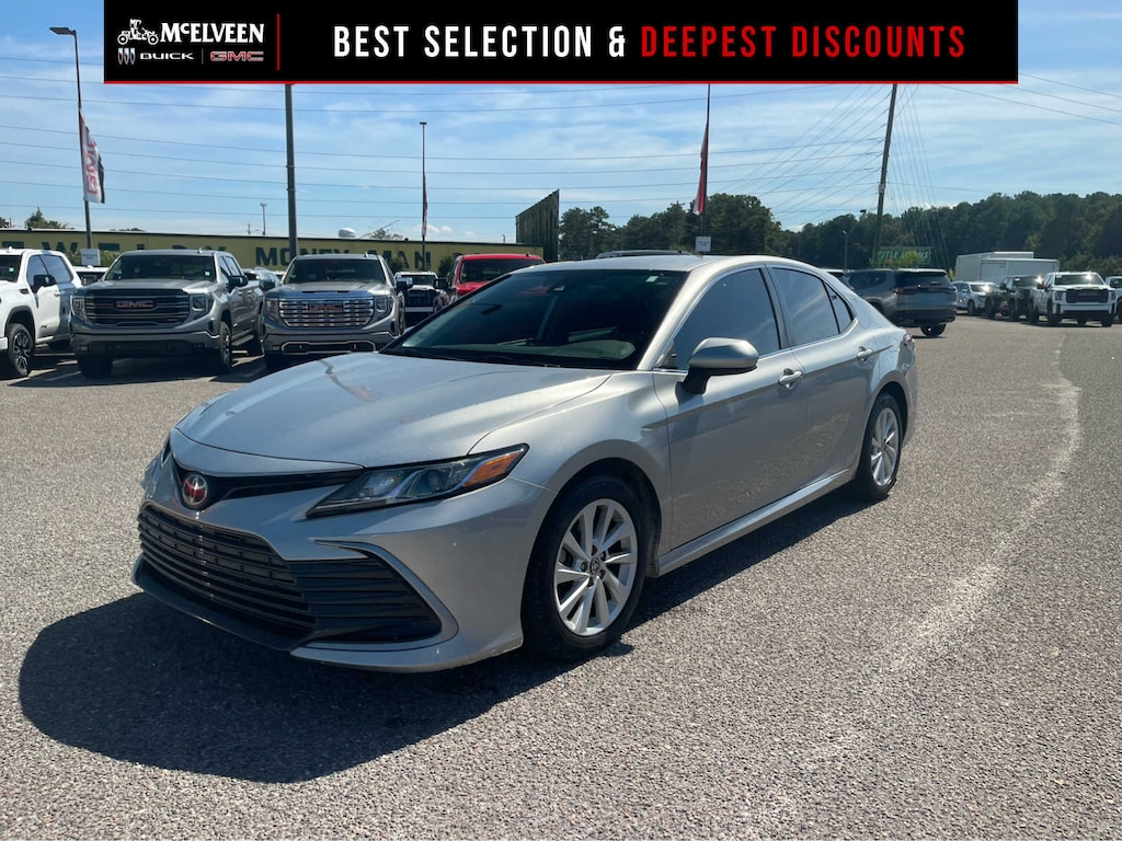 Used 2022 Toyota Camry LE