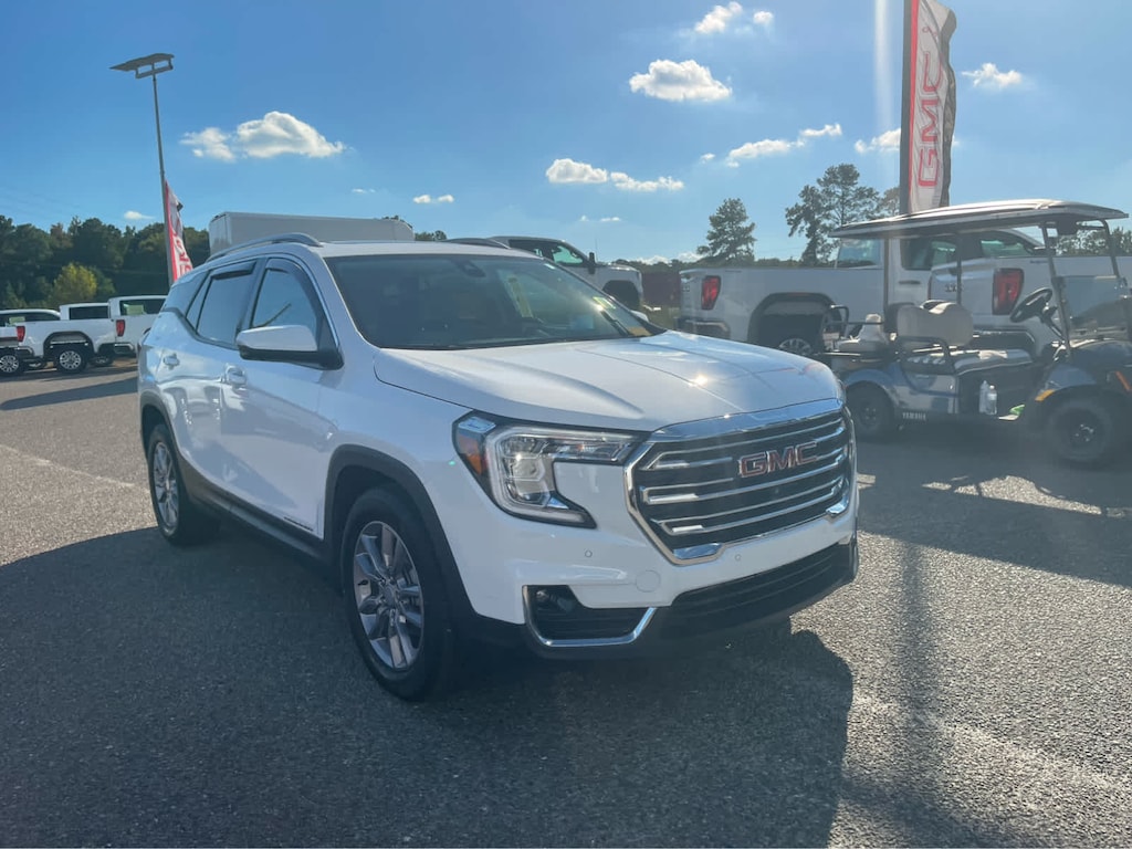 Used 2024 GMC Terrain SLT SUV