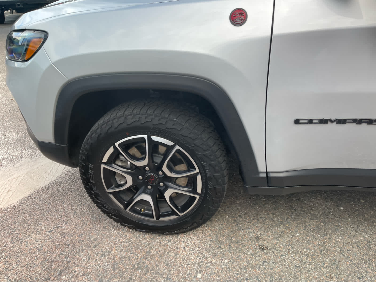 2025 Jeep Compass Trailhawk - Photo 9