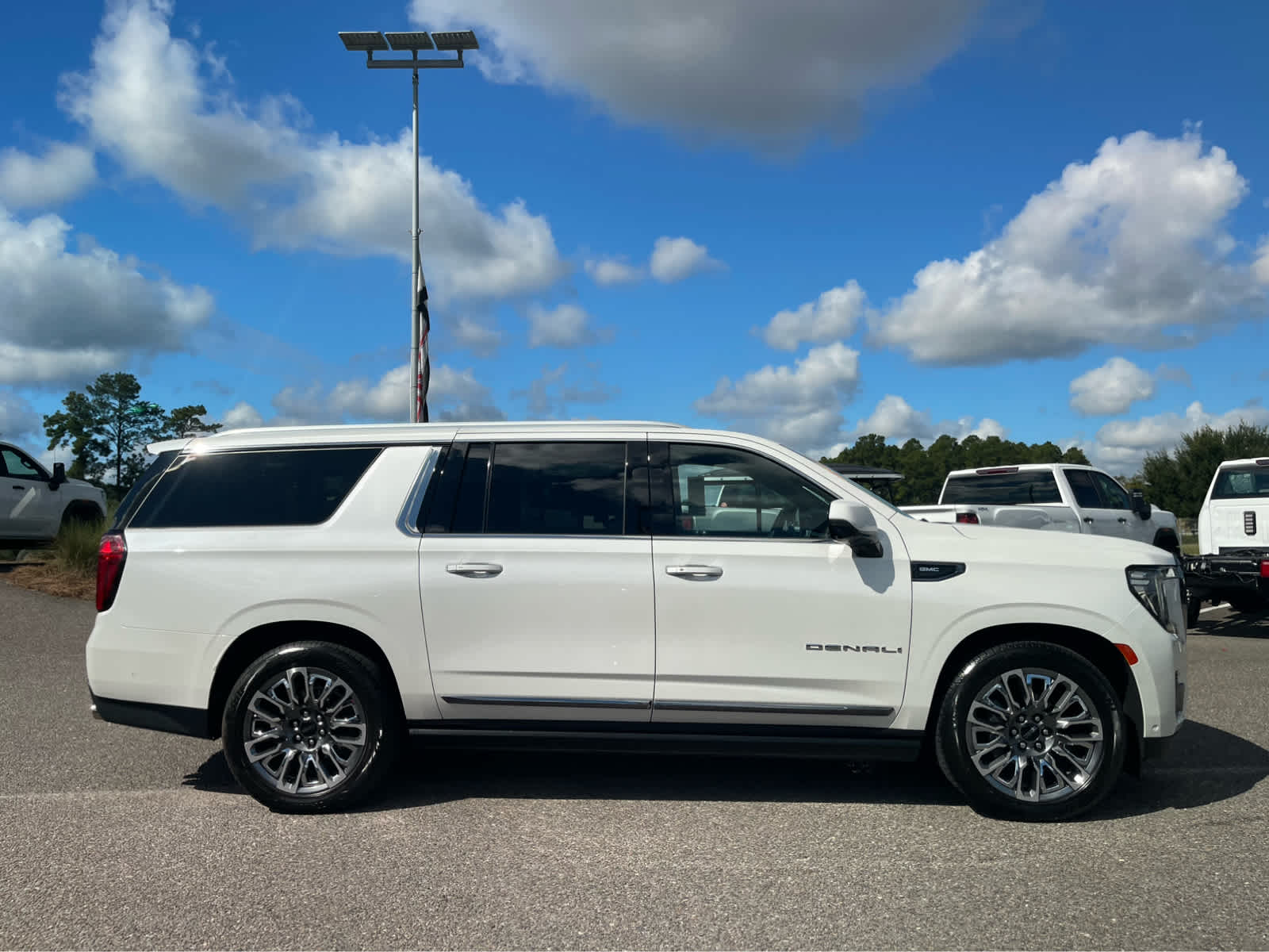 Used 2023 GMC Yukon XL Denali Ultimate SUV
