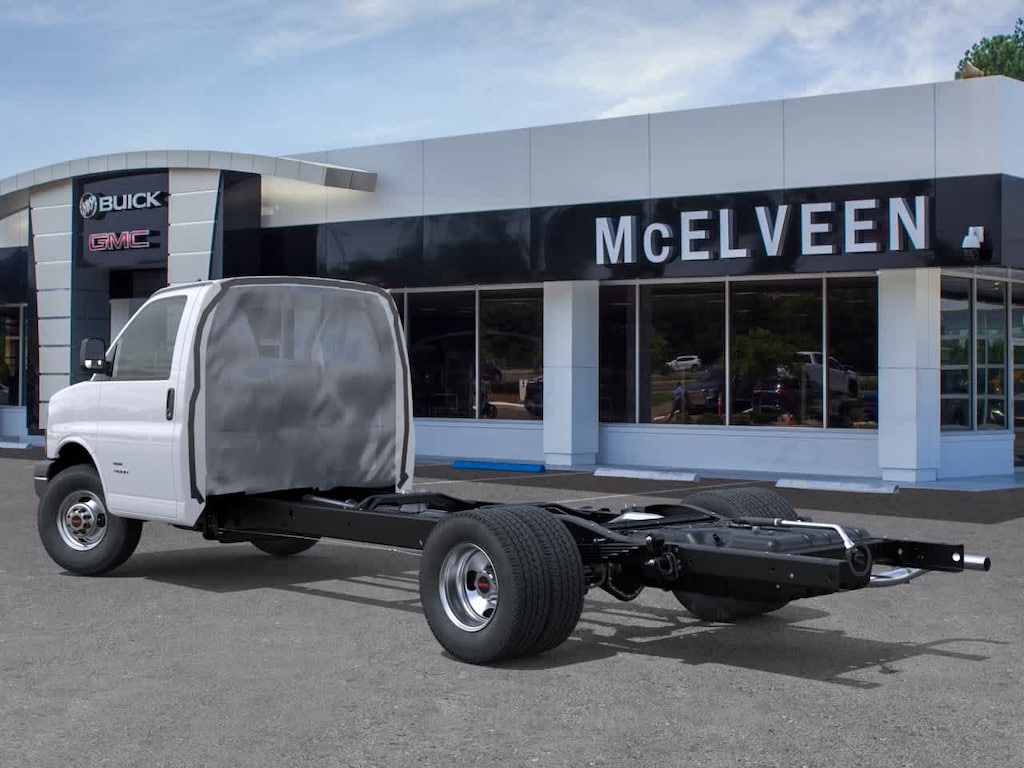 New 2026 GMC Savana Cutaway 3500 1WT Cutaway Van