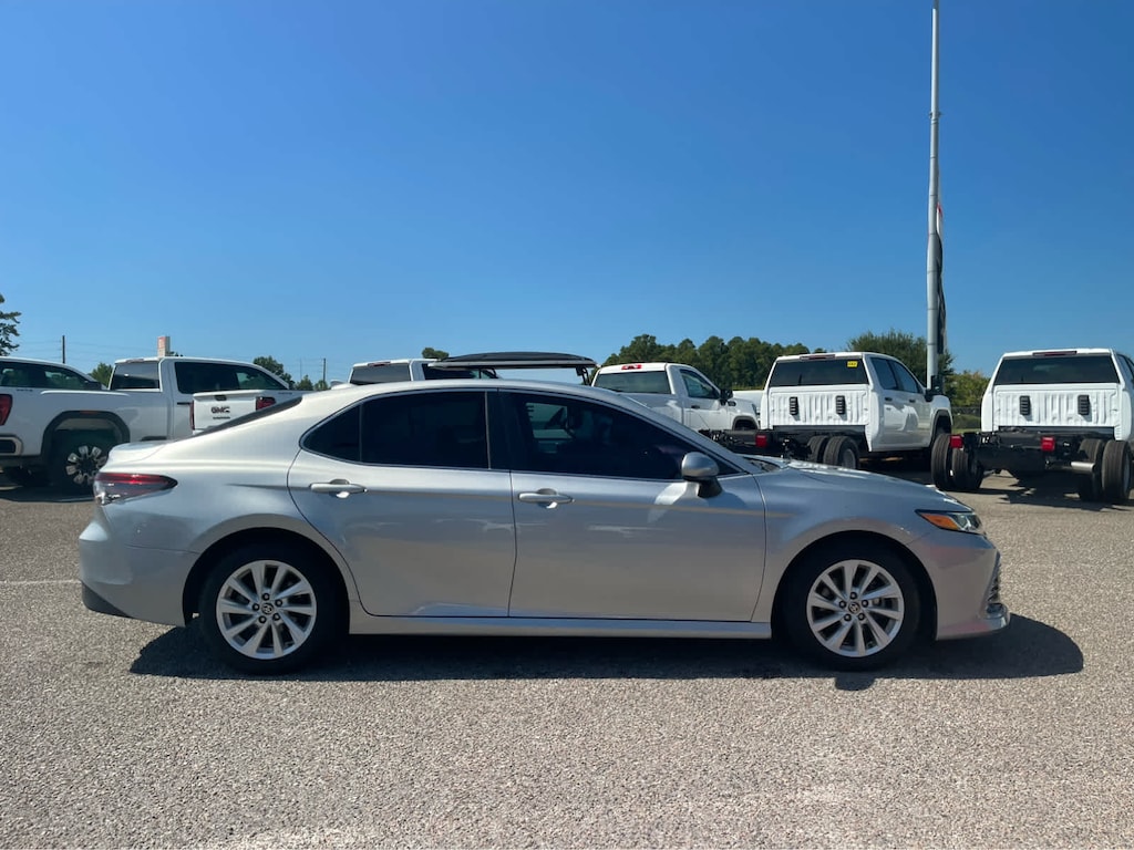 Used 2022 Toyota Camry LE