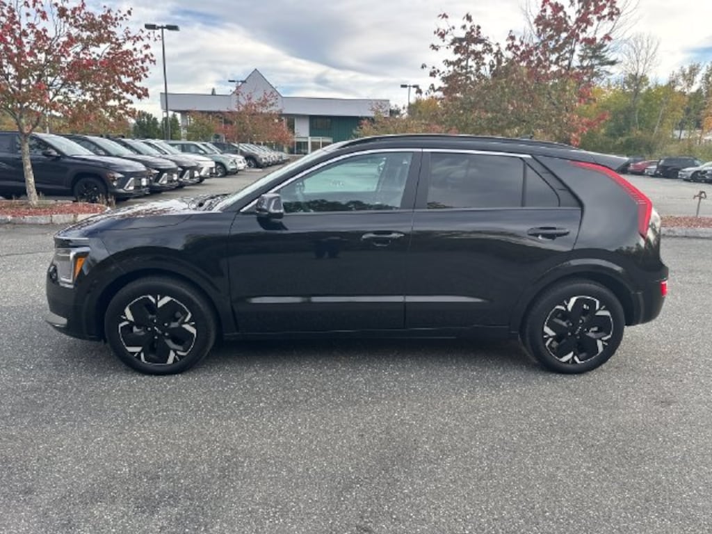 Used 2025 Kia Niro EV Wind SUV
