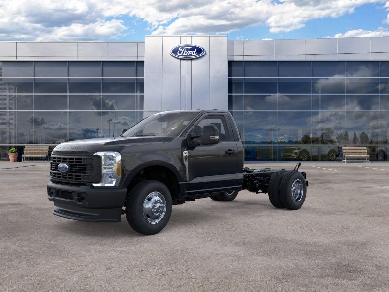 2026 Ford F-350 Super Duty Chassis Cab