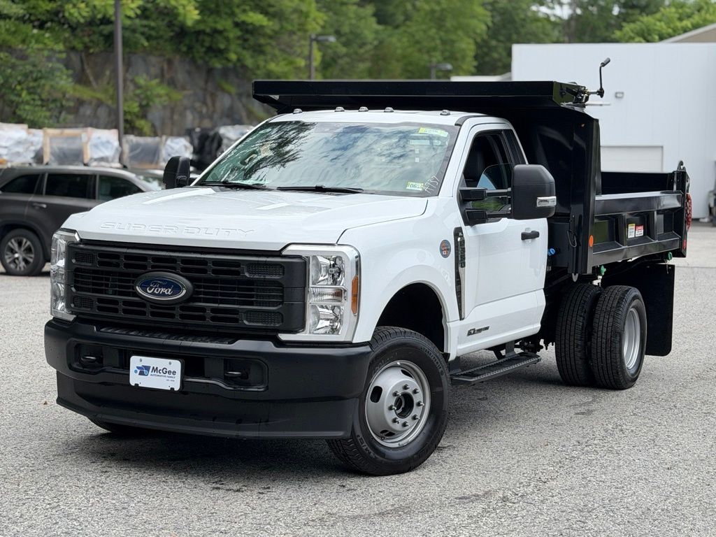 2026 Ford F-350 Super Duty Chassis Cab