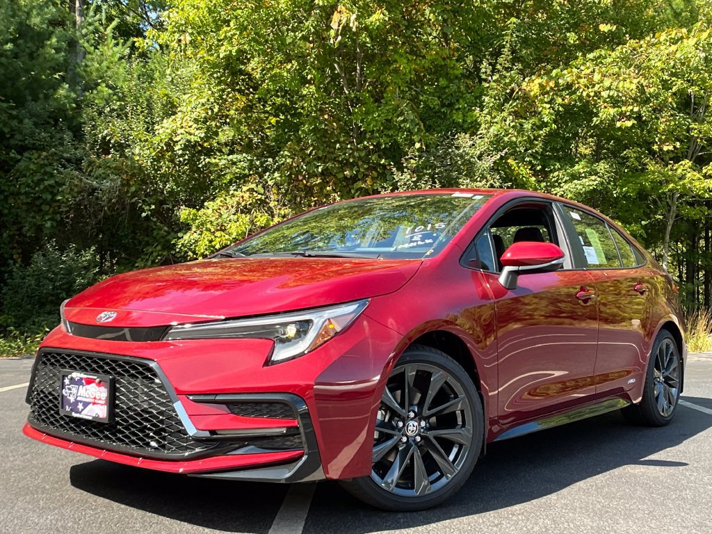 2026 Toyota Corolla Hybrid SE Sedan