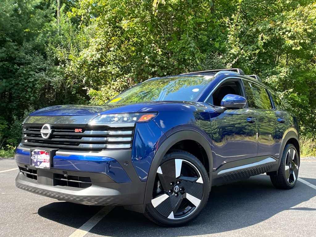 2025 Nissan Kicks SR AWD