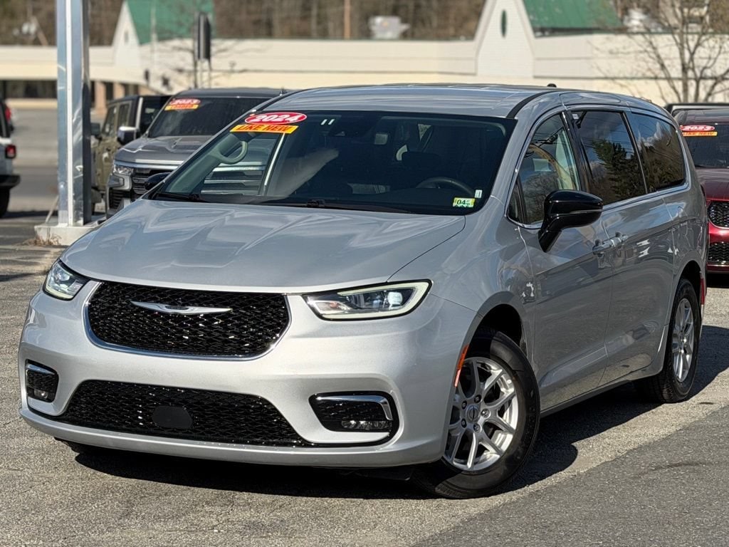 2024 Chrysler Pacifica