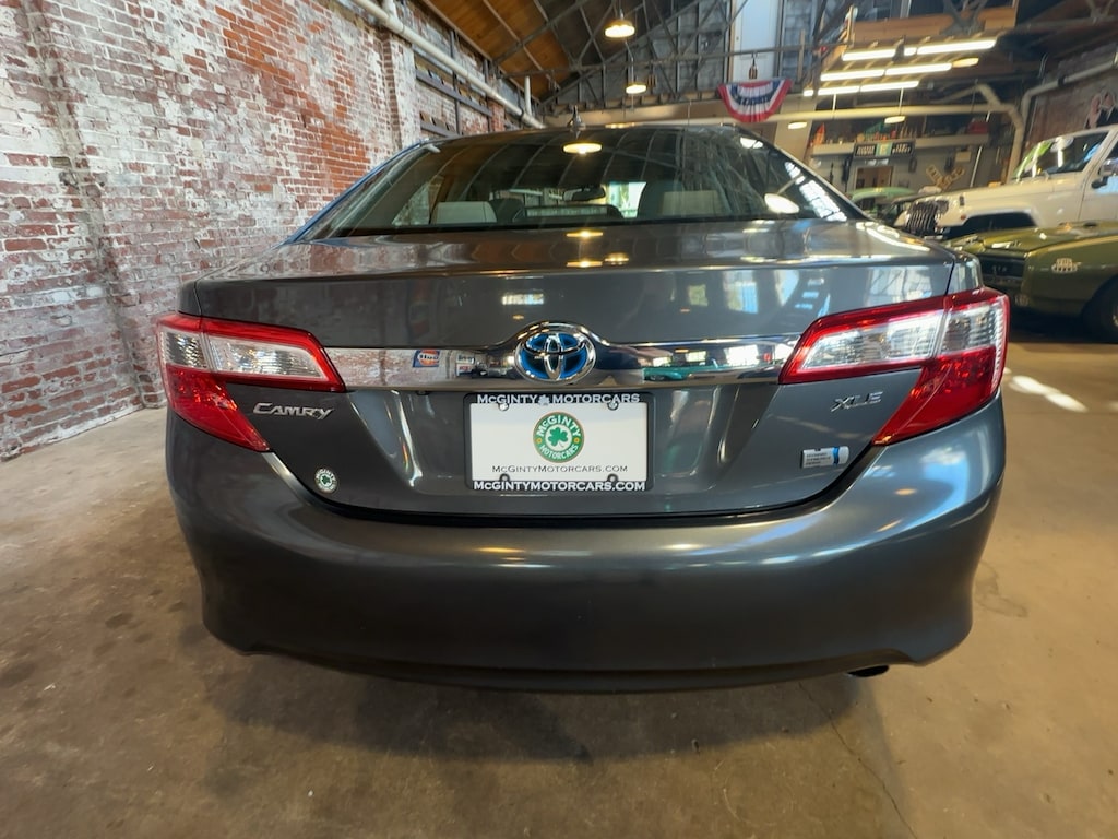 Used 2012 Toyota Camry Hybrid XLE Sedan