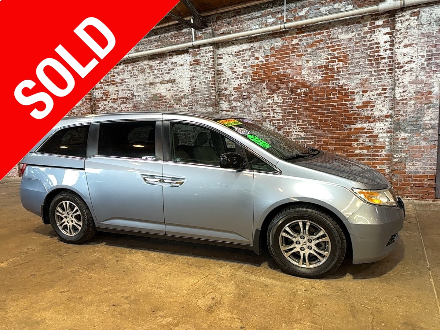 Used 2012 Honda Odyssey EX- w/Navigation Van