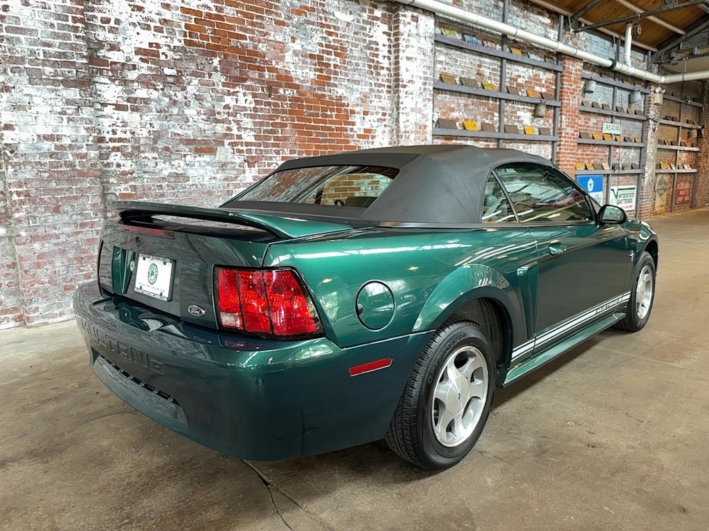 Used 2000 Ford Mustang Base Convertible