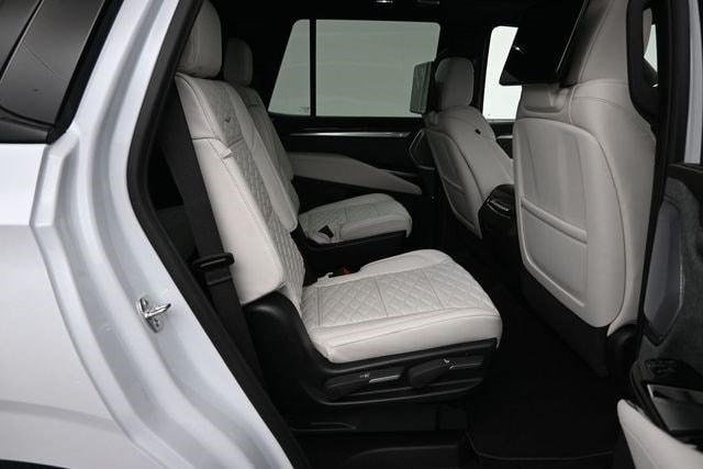 2026 Cadillac Escalade Platinum Sport - Photo 13