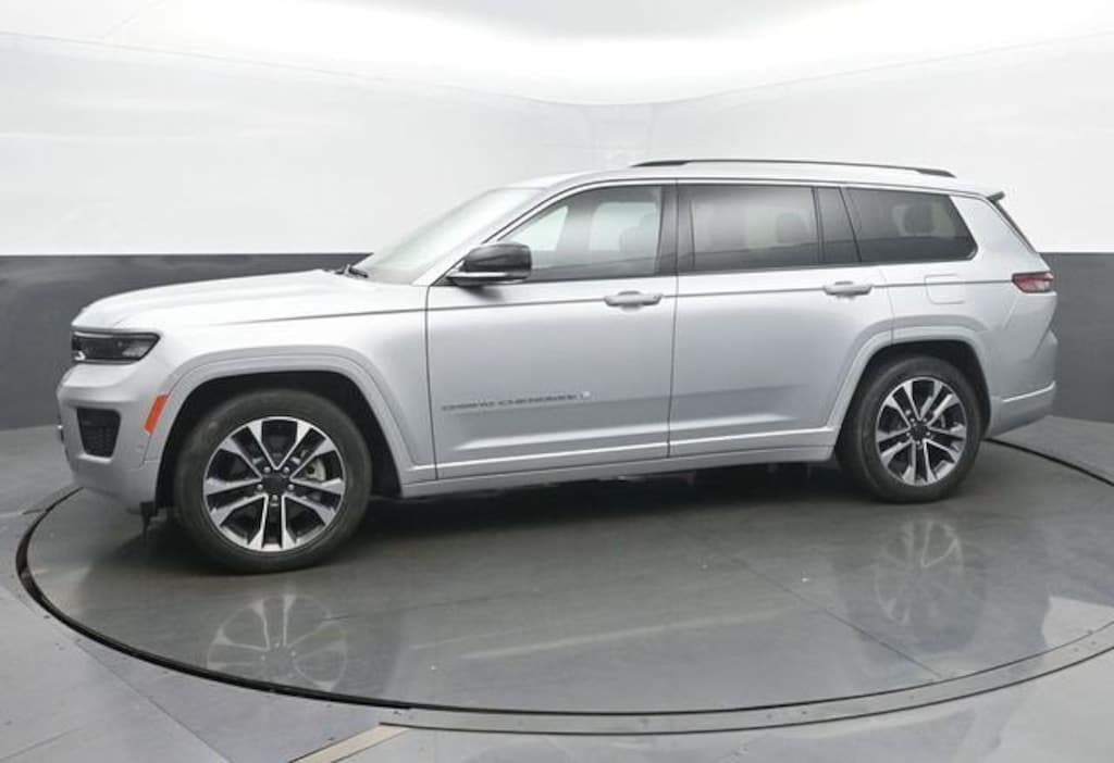 Used 2023 Jeep Grand Cherokee L Overland 4x4 SUV