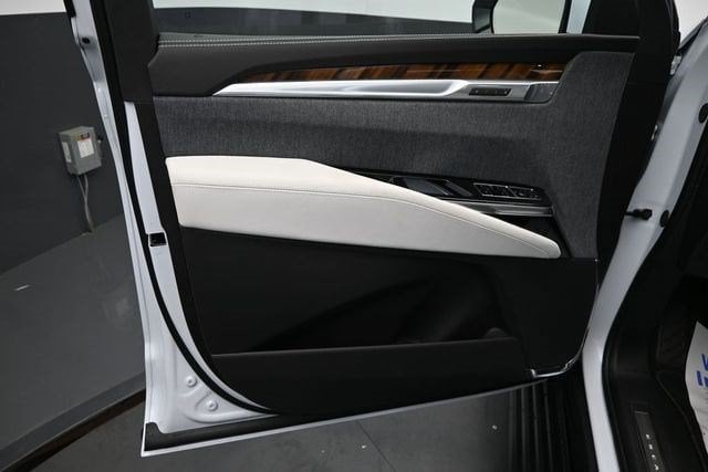 2026 Cadillac Escalade Platinum Sport - Photo 22