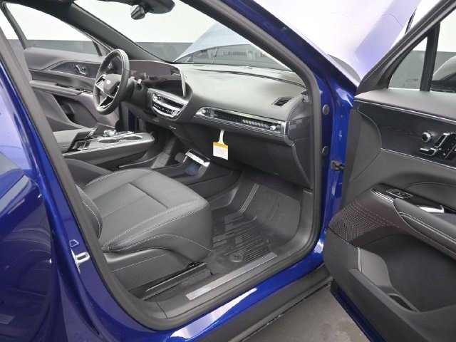 2026 Cadillac LYRIQ Sport - Photo 17