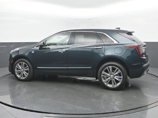 New 2026 CADILLAC XT5 Premium Luxury SUV