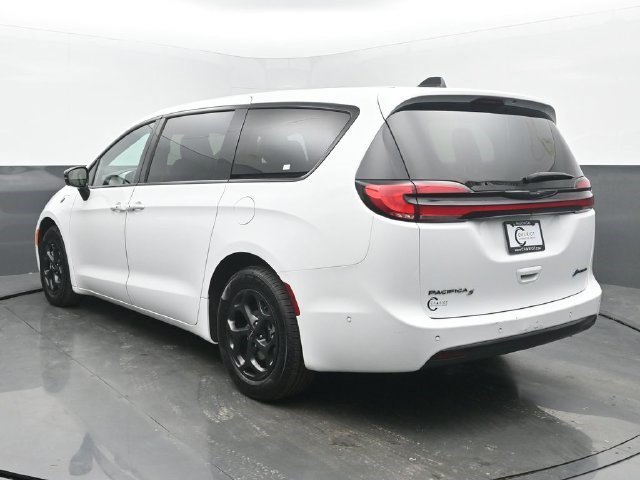Used 2024 Chrysler Pacifica Hybrid S Appearance Pkg Minivan