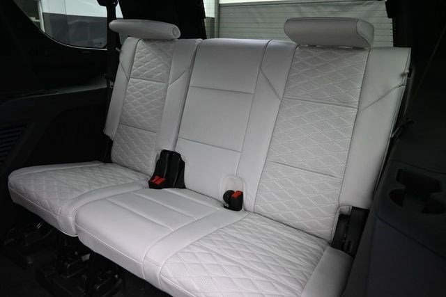 2026 Cadillac Escalade Platinum Sport - Photo 17