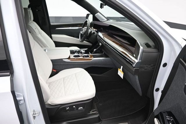 2026 Cadillac Escalade Platinum Sport - Photo 10