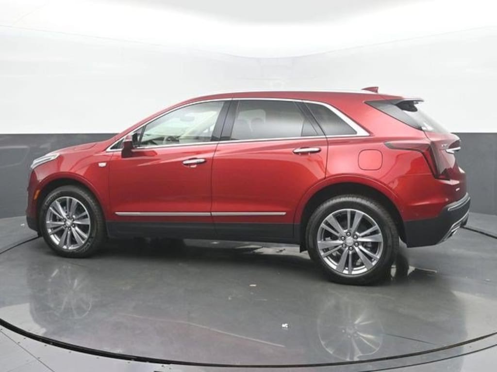 New 2026 CADILLAC XT5 Premium Luxury SUV