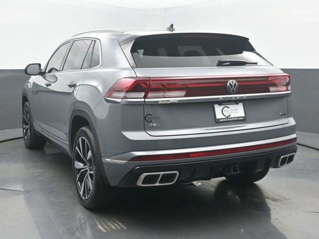 Used 2024 Volkswagen Atlas Cross Sport 2.0T SEL Premium R-Line SUV