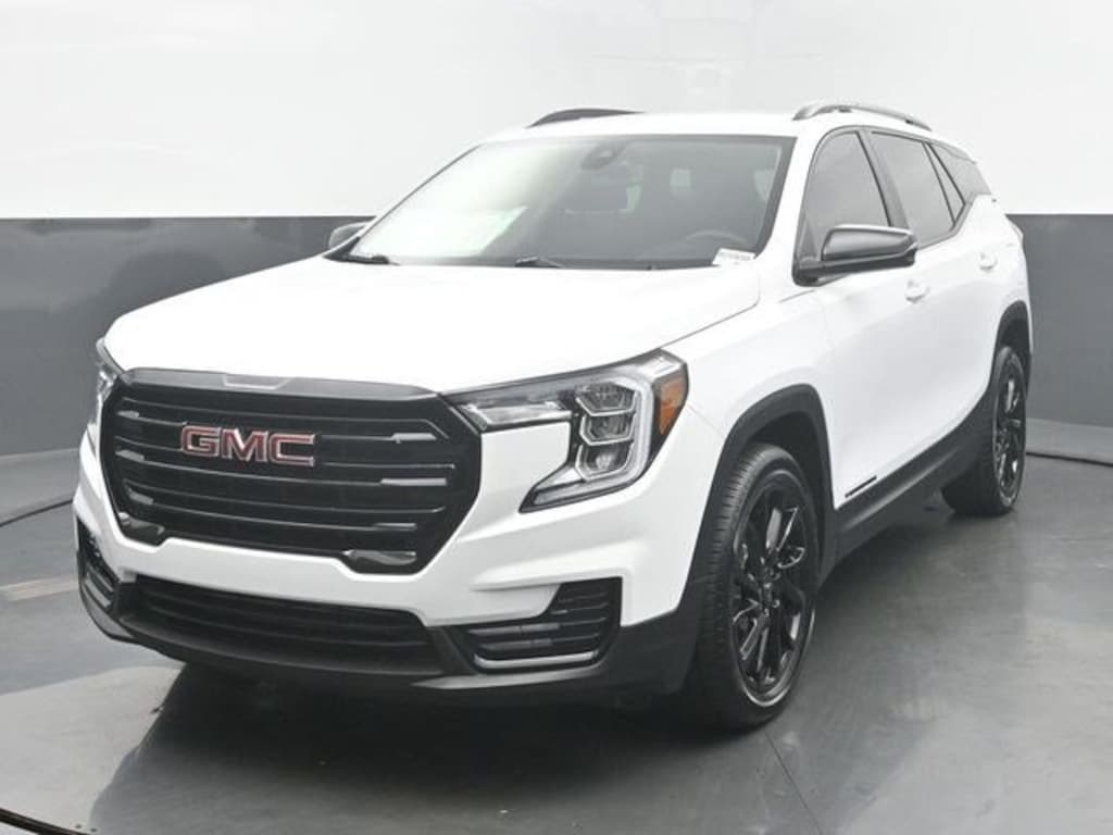 Used 2024 GMC Terrain SLE SUV