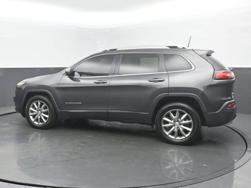 Used 2018 Jeep Cherokee Limited 4x4 SUV