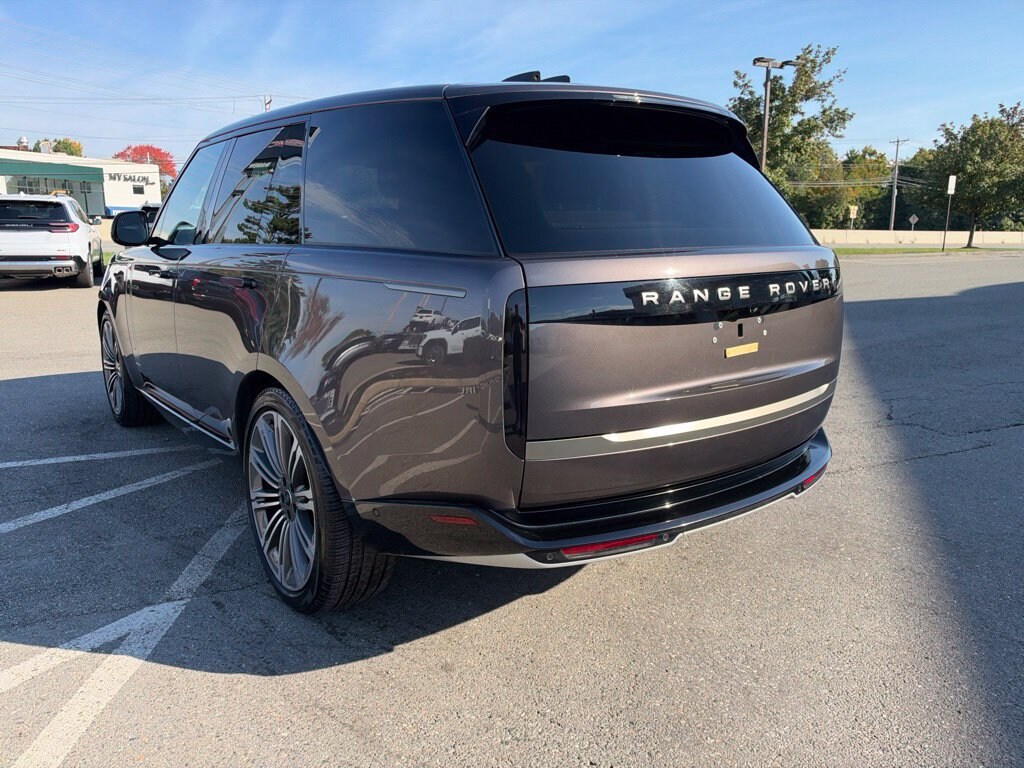 Used 2024 Land Rover Range Rover SE