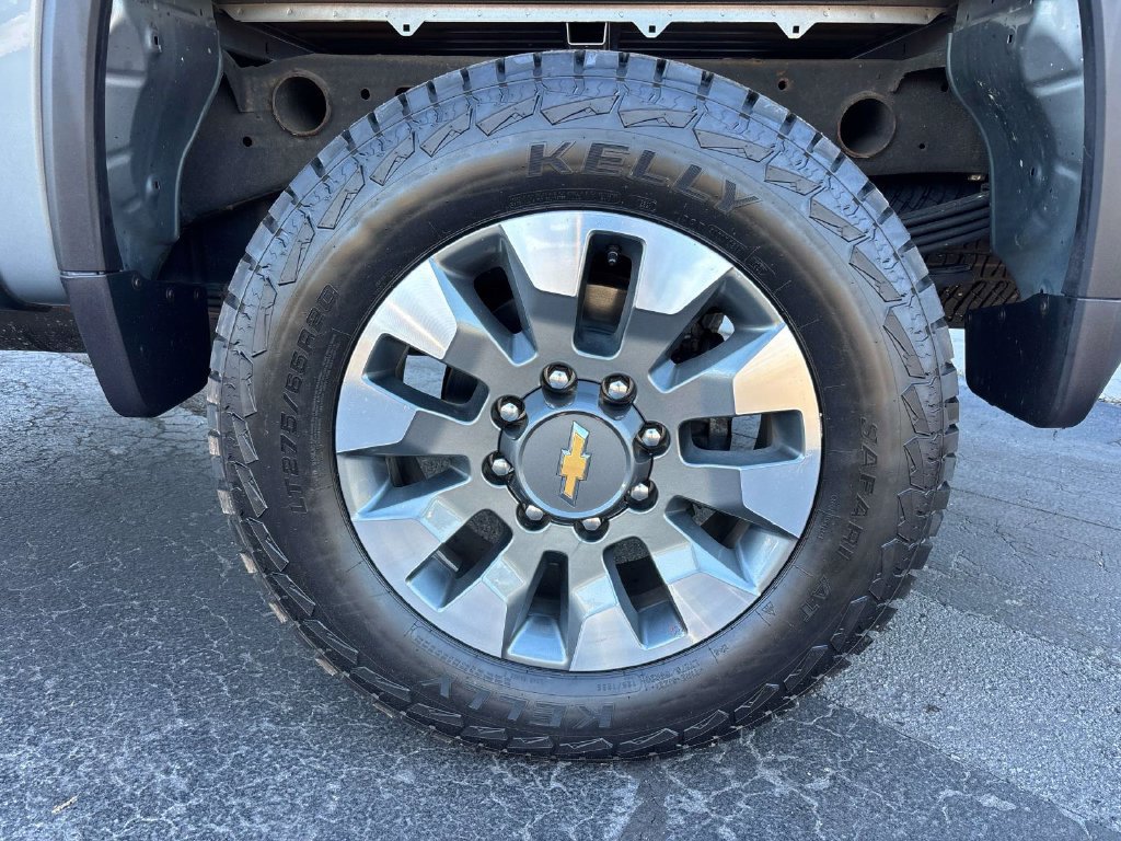 Used 2024 Chevrolet Silverado 2500 HD Custom Truck