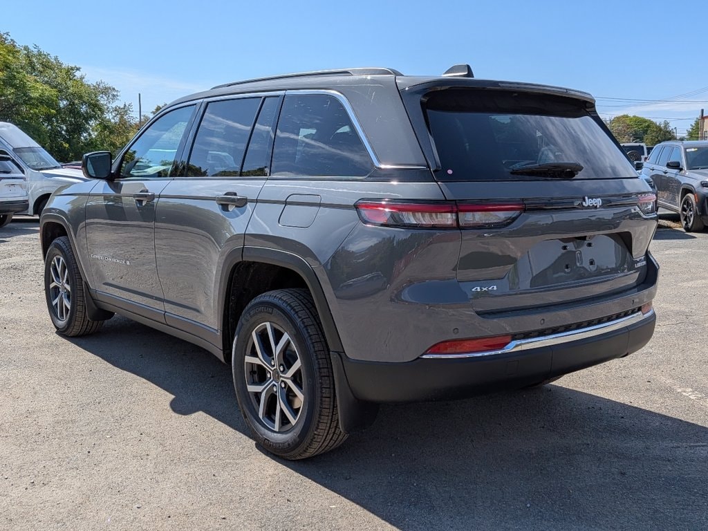 New 2027 Jeep Grand Cherokee Laredo X Sport Utility