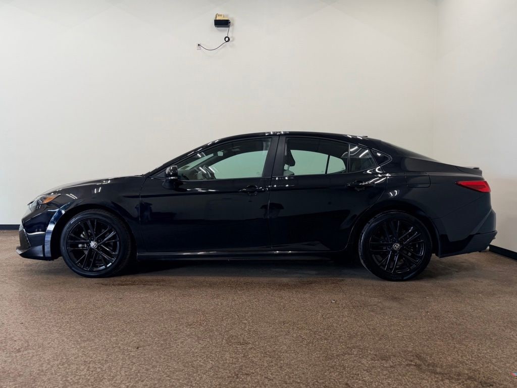 Used 2025 Toyota Camry SE Sedan