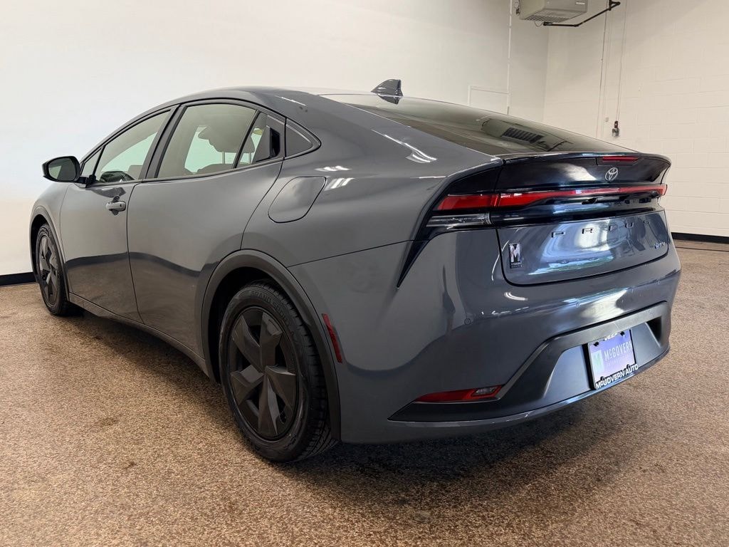 Used 2023 Toyota Prius LE Hatchback
