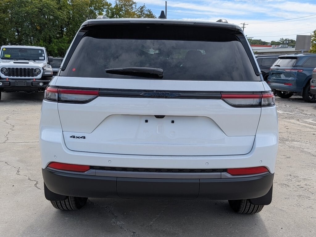 New 2027 Jeep Grand Cherokee Laredo Altitude Sport Utility