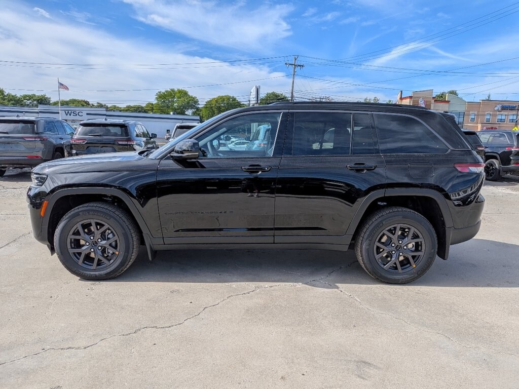 New 2027 Jeep Grand Cherokee Laredo Altitude Sport Utility