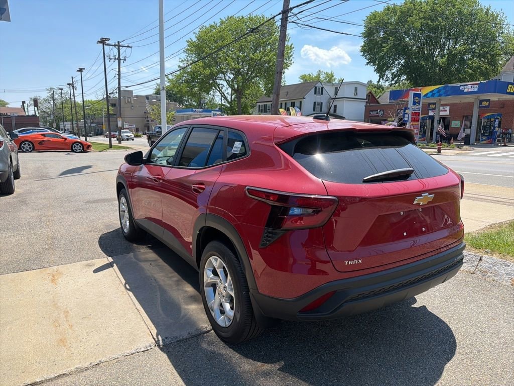 New 2026 Chevrolet Trax LS SUV