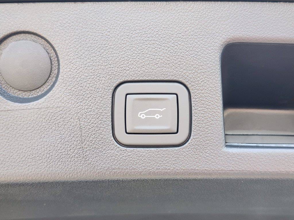 2027 Chevrolet Equinox RS - Photo 28