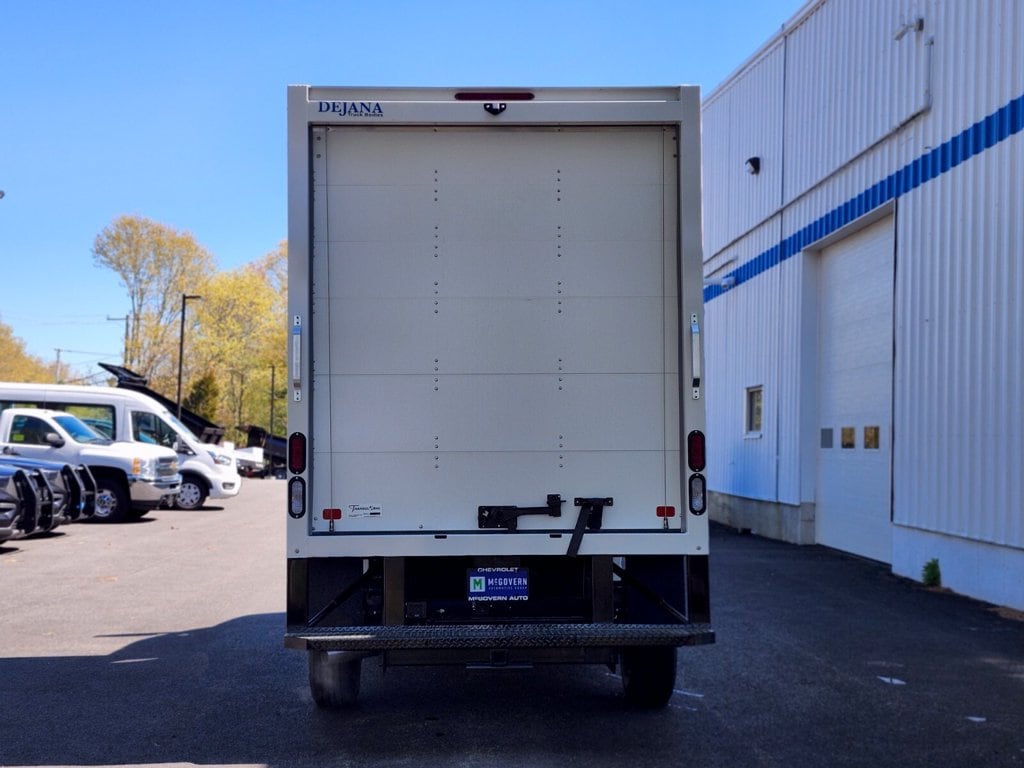 New 2026 Chevrolet Express Cutaway 3500 1WT Cutaway Van
