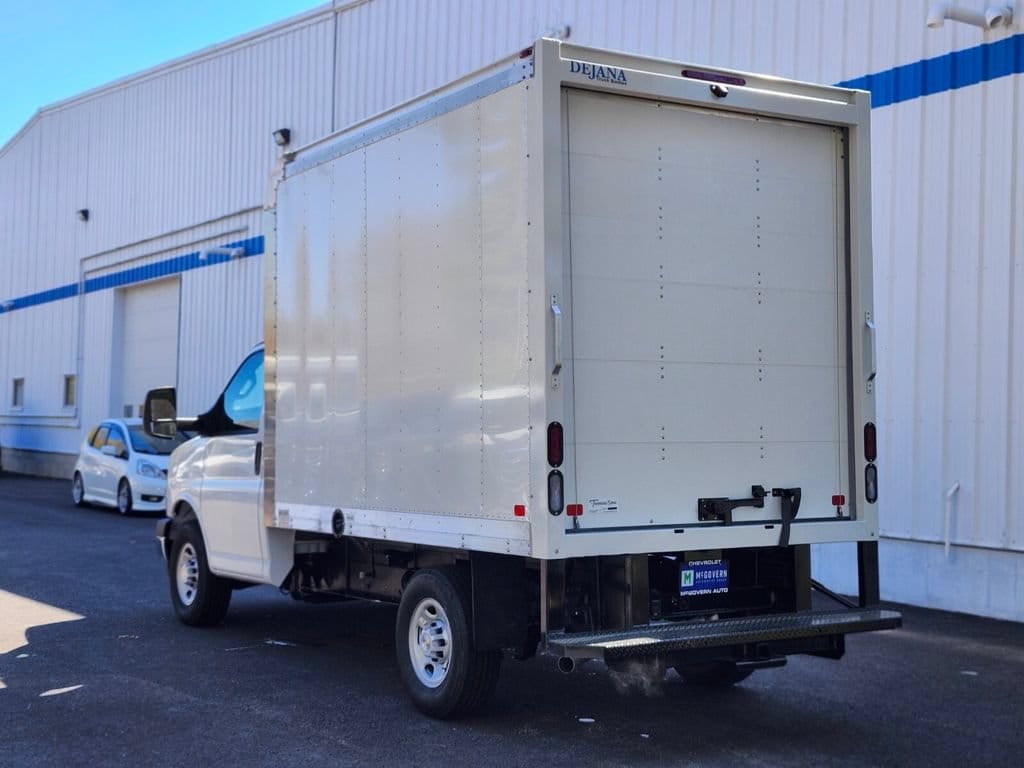 New 2026 Chevrolet Express Cutaway 3500 1WT Cutaway Van
