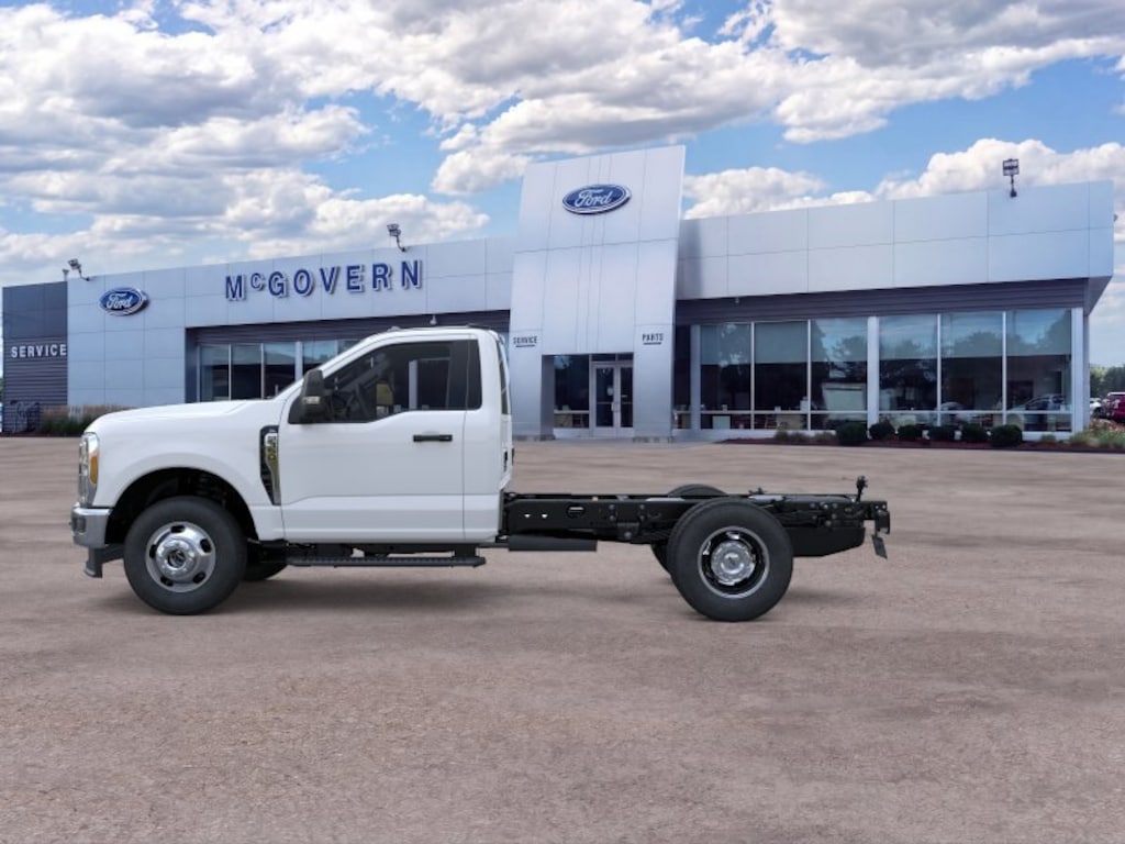 New 2026 Ford F-350SD XL Chassis