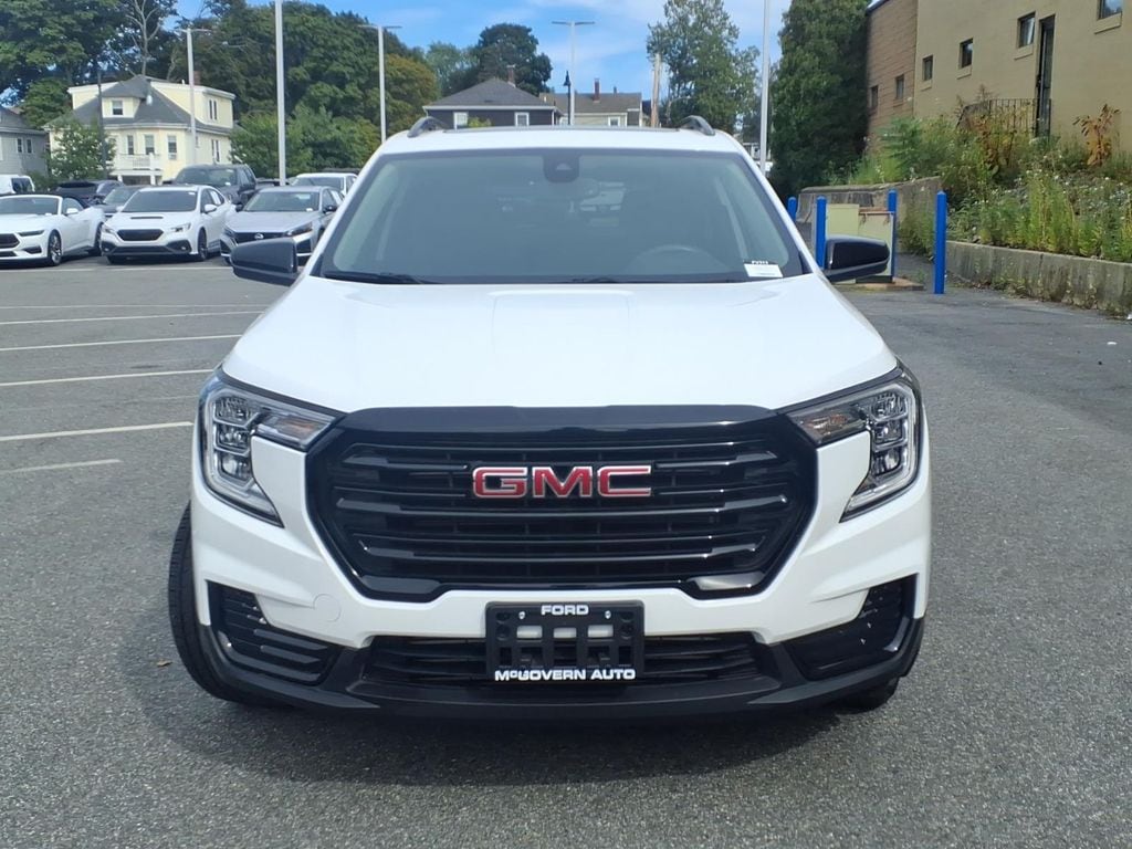 Used 2023 GMC Terrain SLE SUV