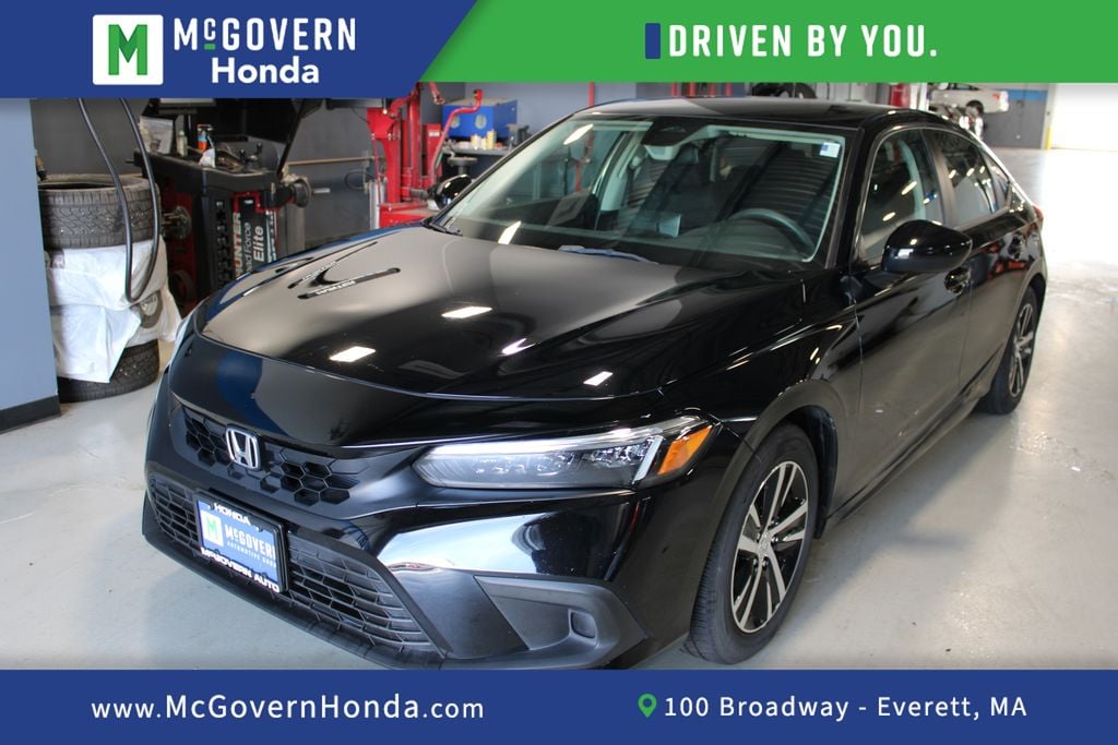 Used 2024 Honda Civic LX Hatchback