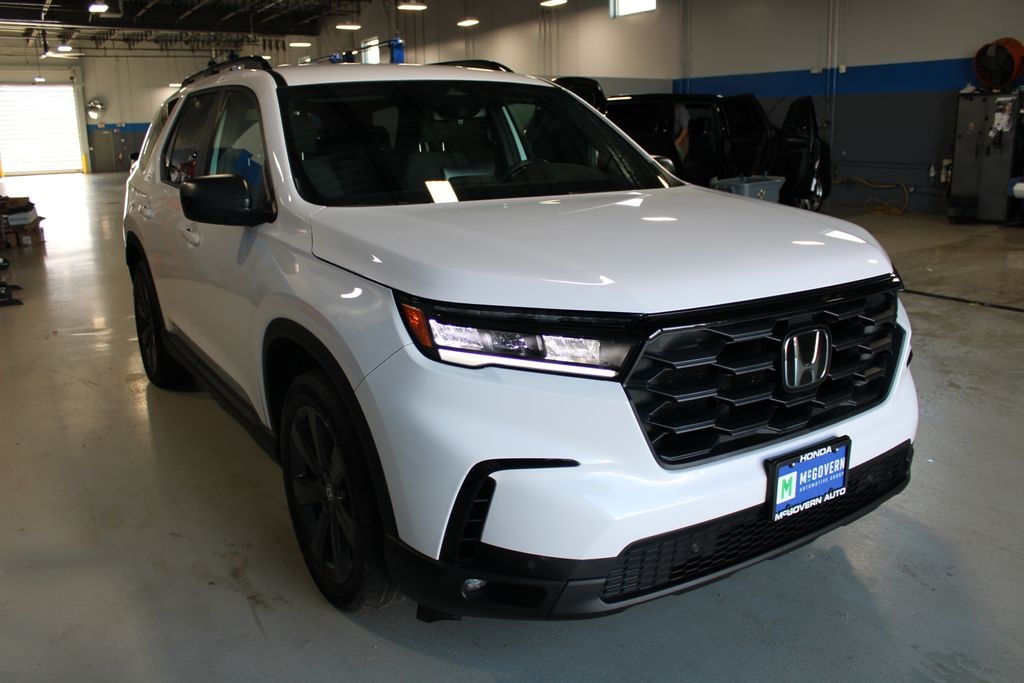 Used 2023 Honda Pilot Sport SUV