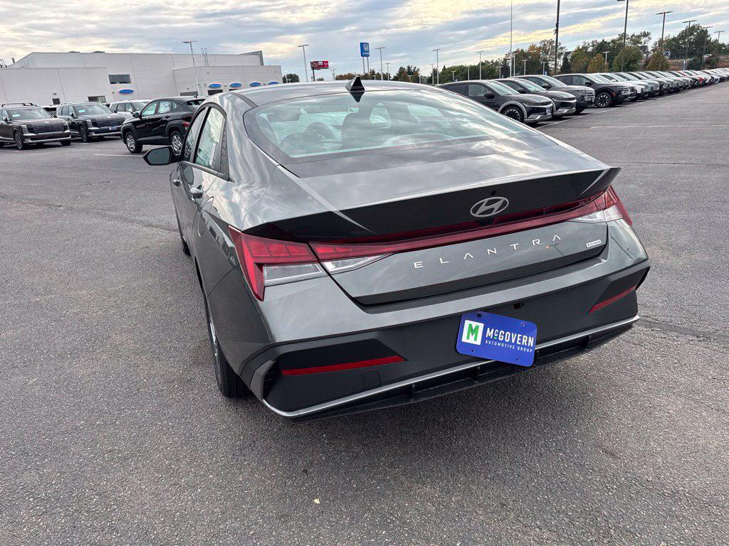 New 2026 Hyundai Elantra Hybrid Blue Sedan