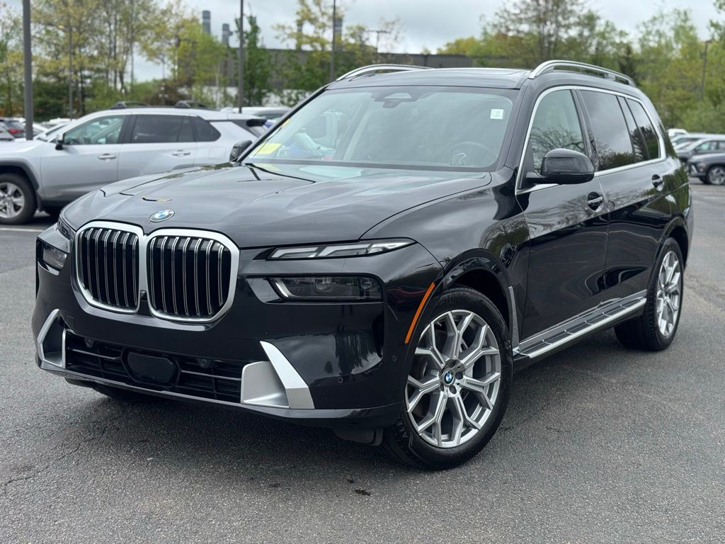 2025 BMW X7