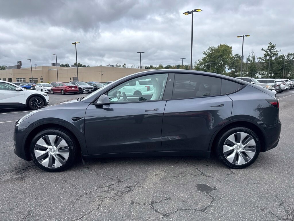 Used 2024 Tesla Model Y Long Range SUV